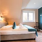 Backhaus 3 *